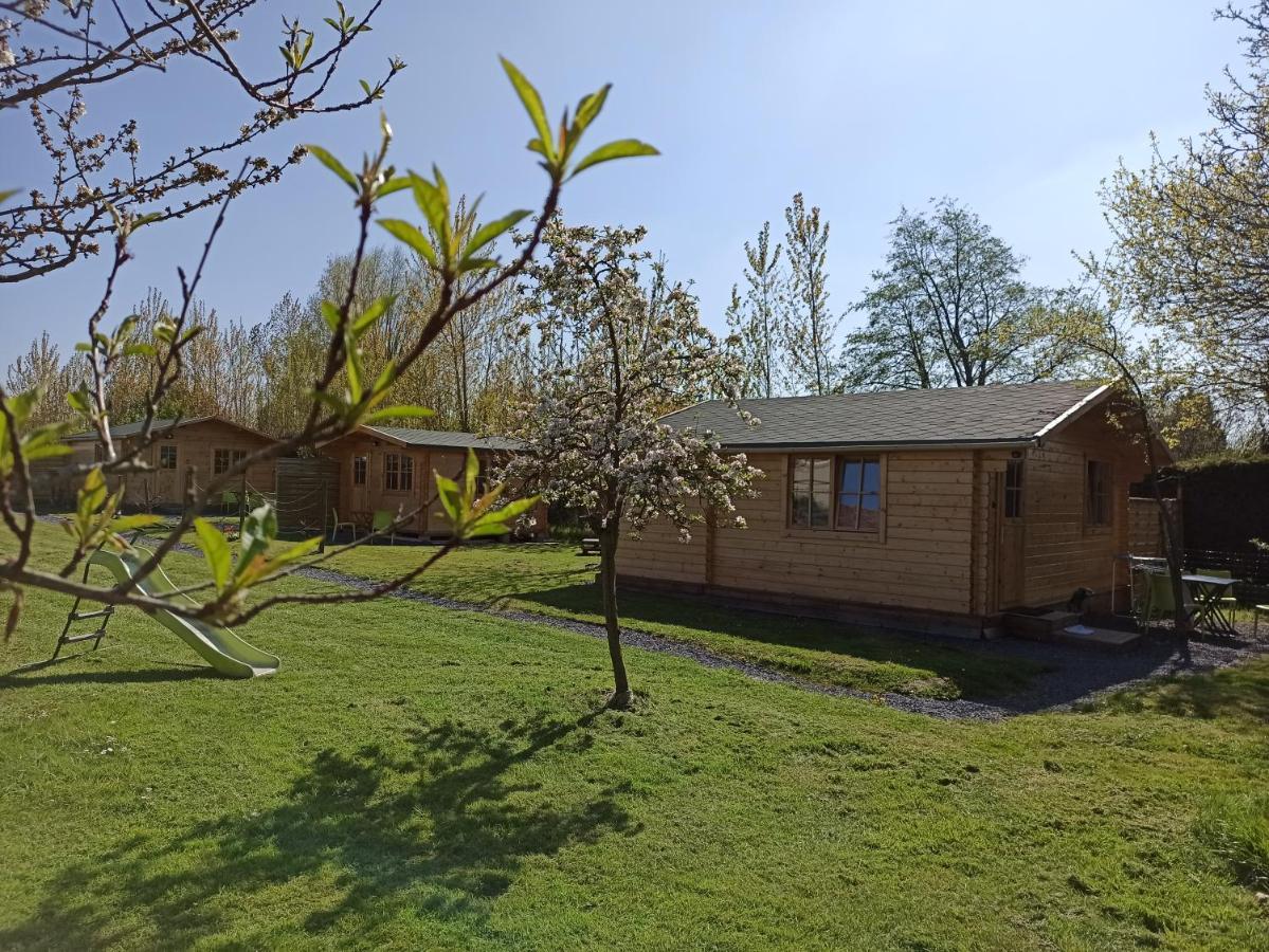 Gite Les Chalets Du Fliers Verton Meubles De Tourisme Classes 2 Etoiles Berck Exterior foto