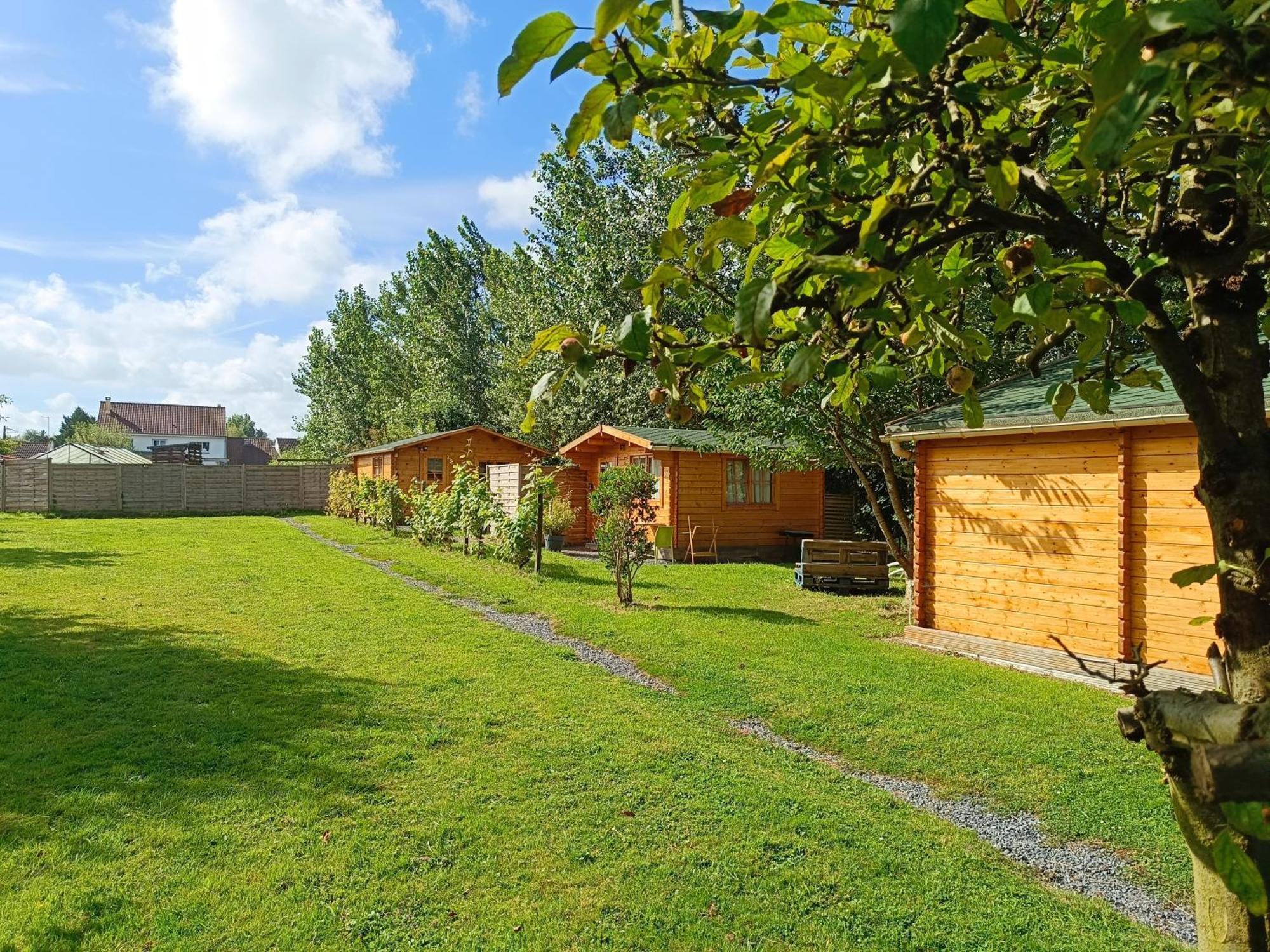 Gite Les Chalets Du Fliers Verton Meubles De Tourisme Classes 2 Etoiles Berck Exterior foto